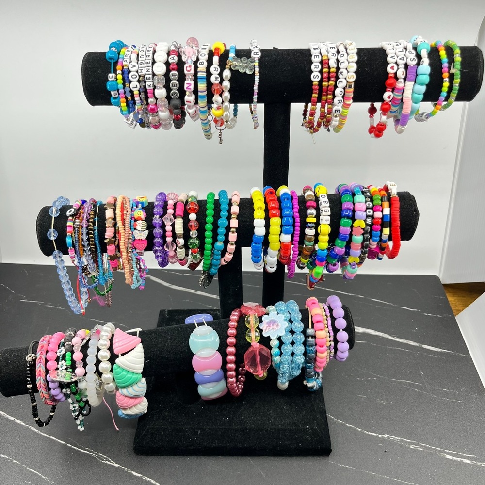 74 Piece Bulk Wearable Beaded Bracelet Jewelry Lot 1.14 lbs Colorful Vintage Y2K